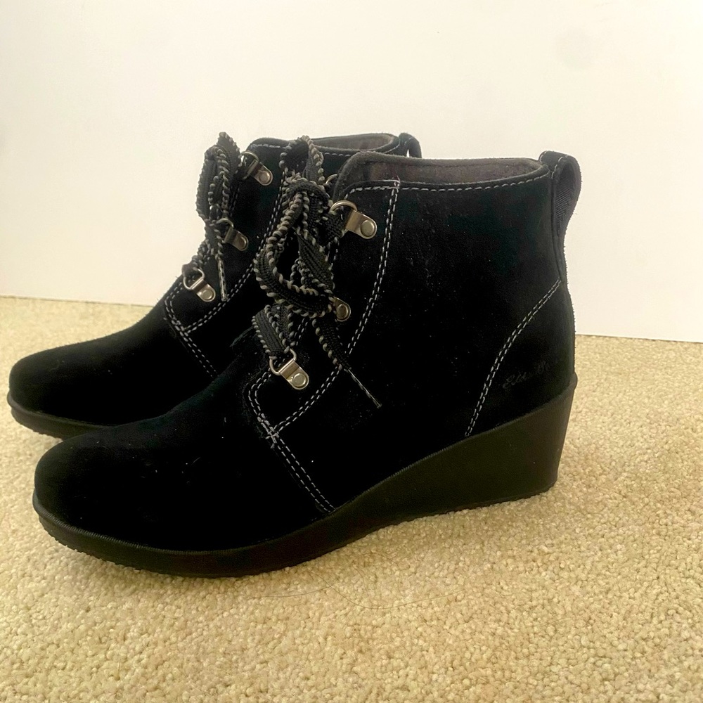 Eddie Bauer Evanescence Wedge Suede Boot 6.5